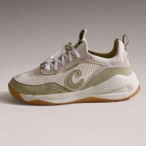 Strada Slip Resistant Athletic Shoe